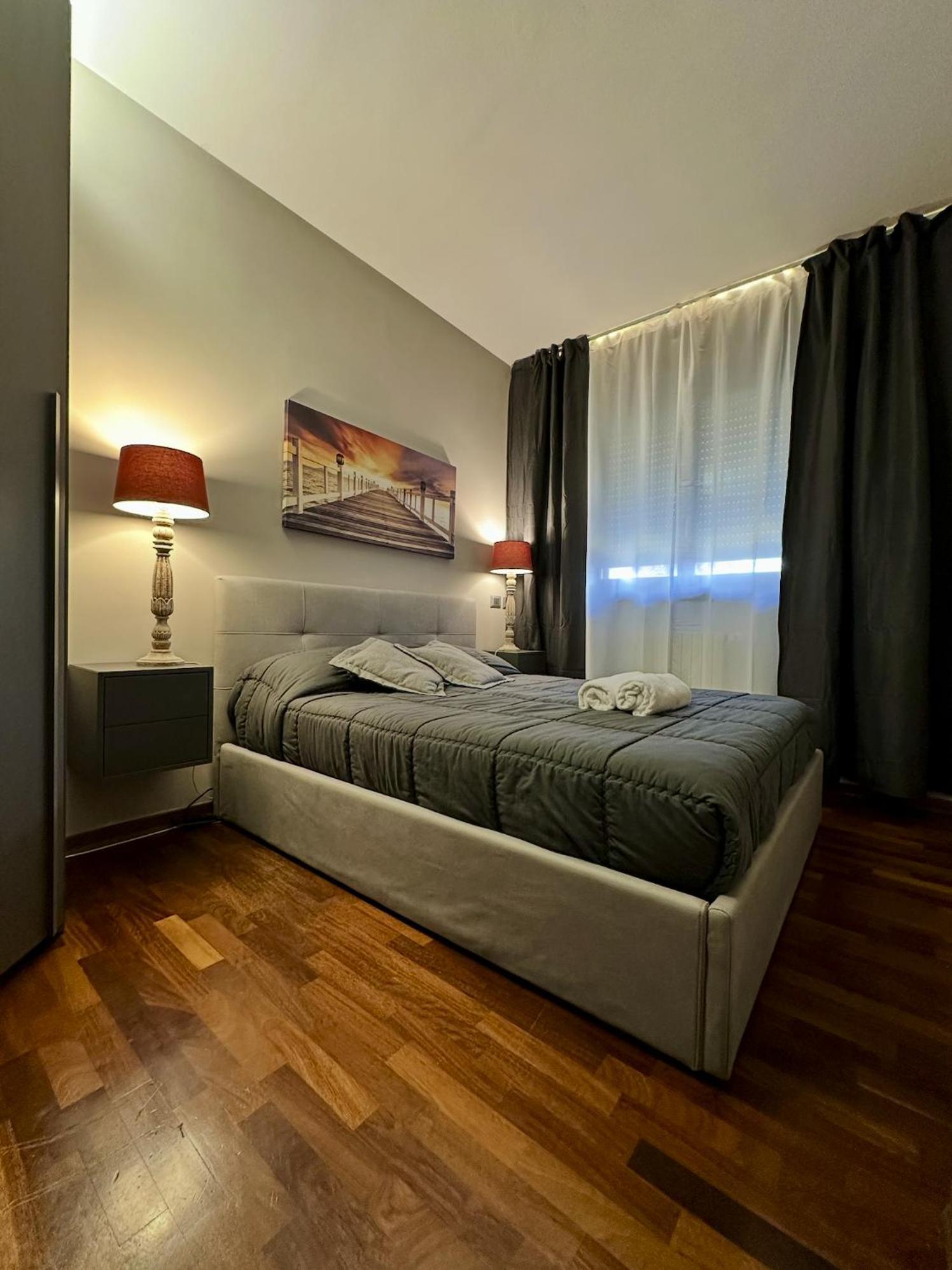 King Apartment Milano Bocconi Milão Exterior foto